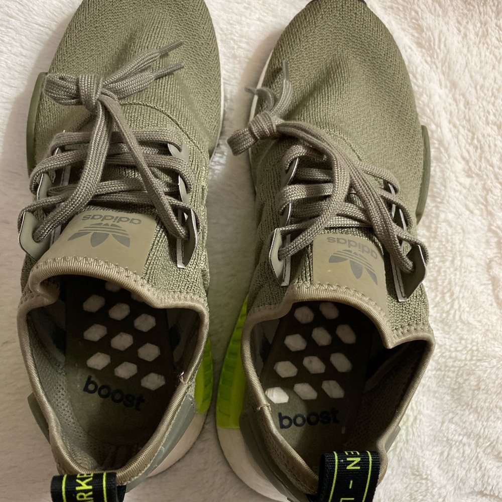 Adidas Originals NMD_R1 - Picture 4 of 6